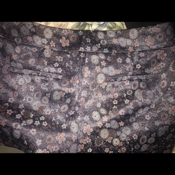 LOFT shorts - Picture 4 of 4